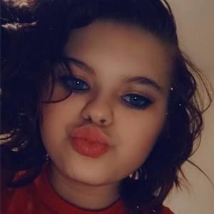 Meet your Posher, Marie